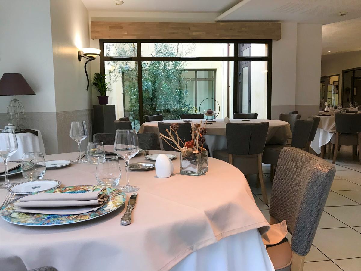 Logis Restaurant L'oree Des Bois La Breille-les-Pins